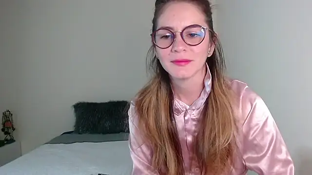 Snapshot of Hanny_24 chatting on 01-09-25, 09:06 Hanny 24 online show from 01-09-25, 09:06