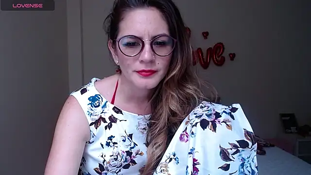 Snapshot of Hanny_24 chatting on 02-14-25, 03:36 Hanny 24 online show from 02-14-25, 03:36