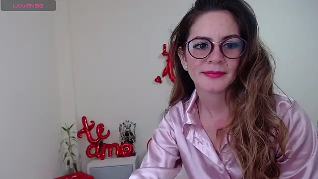 Snapshot of Hanny_24 chatting on 02-14-25, 07:02 Hanny 24 online show from 02-14-25, 07:02