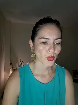 Snapshot of Hanny_24 chatting on 03-17-25, 06:40 Hanny 24 online show from 03-17-25, 06:40