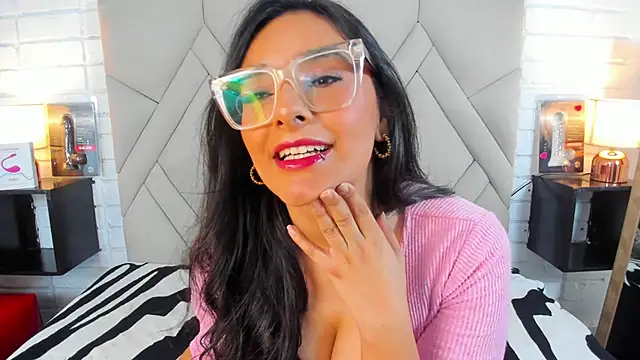 Isis Osman online show from 01-08-25, 11:30