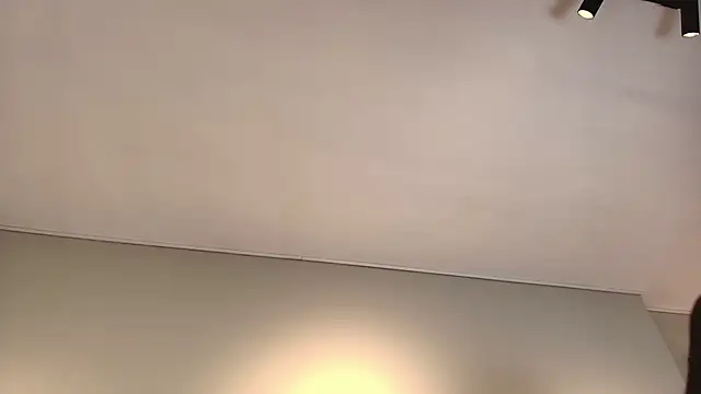 Isis Osman online show from 03-19-26, 07:40