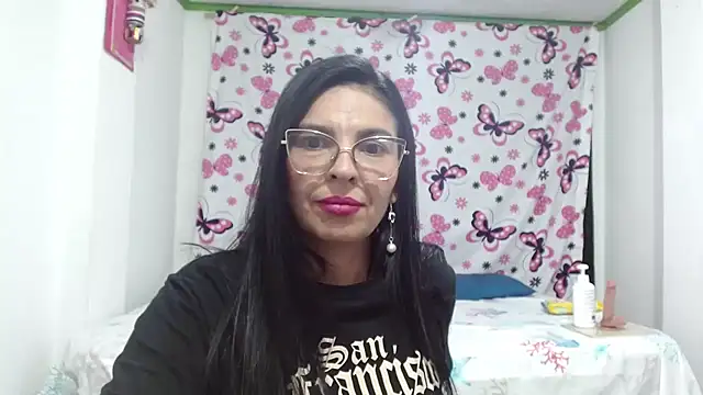 Snapshot of anybellucci43 chatting on 01-22-25, 03:31 anybellucci43 online show from 01-22-25, 03:31