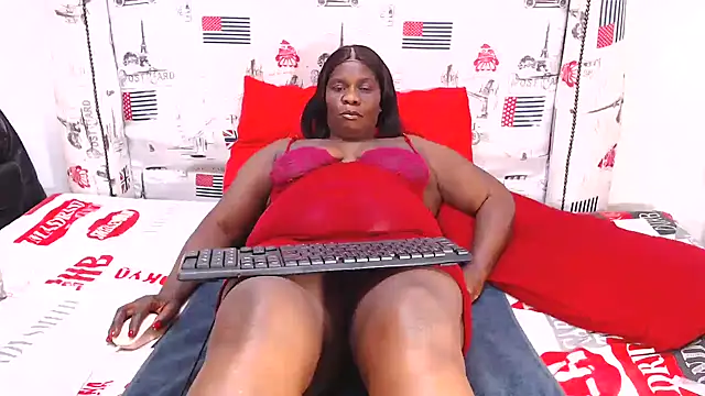 Honeybumsx32 online show from 10-24-25, 09:06