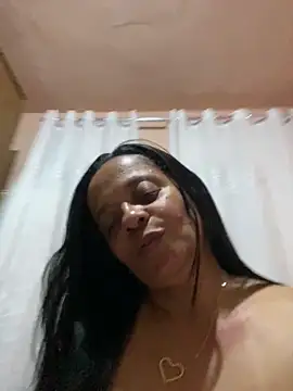 Snapshot of lomagata chatting on 05-12-26, 01:36 lomagata online show from 05-12-26, 01:36