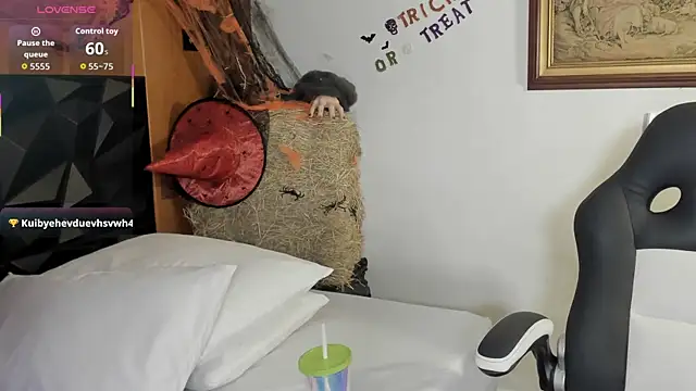 Snapshot of Wendy_Marchall chatting on 11-03-25, 07:15 Wendy Marchall online show from 11-03-25, 07:15