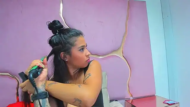 MelissaAndZeuss online show from 01-09-25, 05:23