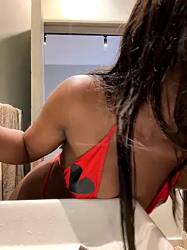 Snapshot of mmbaliii chatting on 12-03-25, 10:24 mmbaliii online show from 12-03-25, 10:24