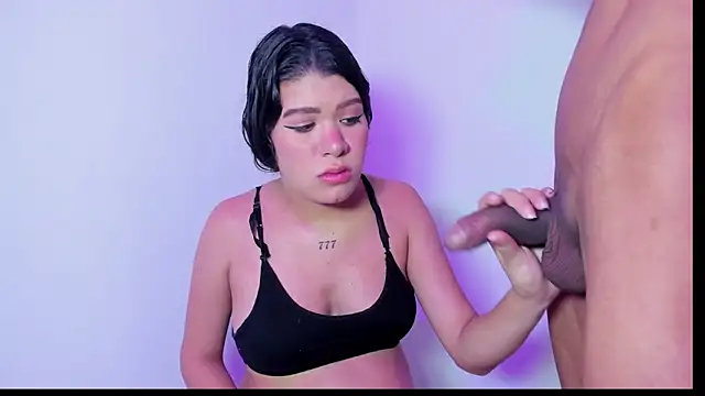 Snapshot of full_sex_destruction chatting on 03-20-25, 01:57 full sex destruction online show from 03-20-25, 01:57