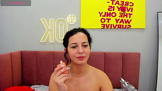 Snapshot of Linda_Insatiable chatting on 03-16-25, 07:37 Linda Insatiable online show from 03-16-25, 07:37