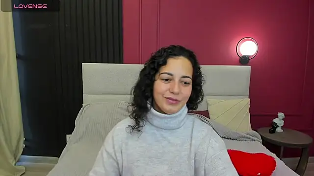 Snapshot of Linda_Insatiable chatting on 09-25-25, 01:31 Linda Insatiable online show from 09-25-25, 01:31