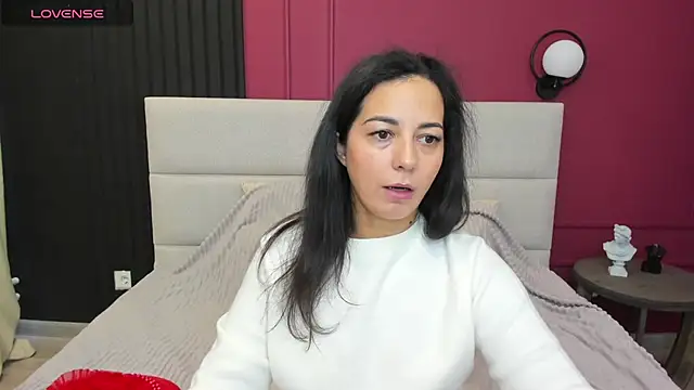 Snapshot of Linda_Insatiable chatting on 10-02-25, 01:34 Linda Insatiable online show from 10-02-25, 01:34