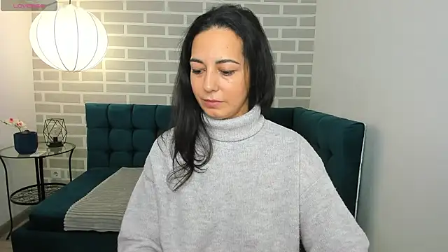 Snapshot of Linda_Insatiable chatting on 11-11-25, 01:27 Linda Insatiable online show from 11-11-25, 01:27