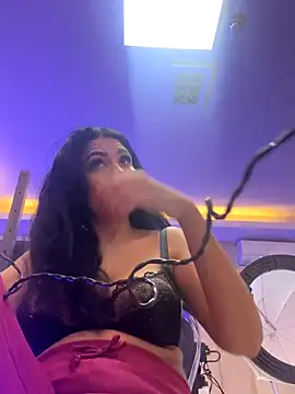 Denise Taylor online show from 10-23-25, 05:29