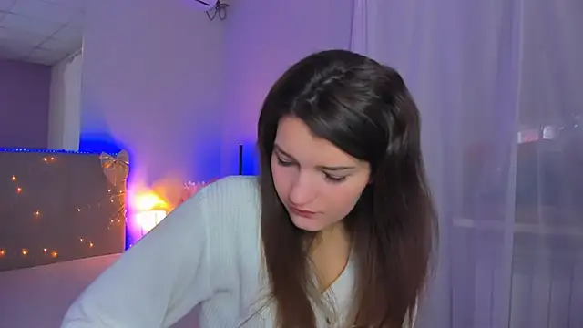 Laura Leee online show from 03-13-26, 06:20