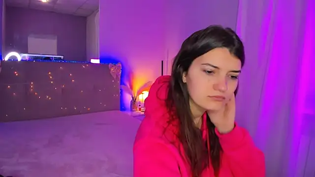 Laura Leee online show from 04-11-26, 04:50