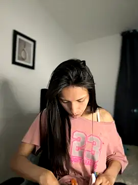 Dulceeany online show from 11-30-25, 12:47