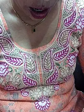 Urmila bhabhii online show from 03-15-25, 05:52