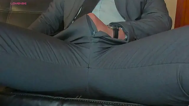 Snapshot of MrLonely02 chatting on 01-09-25, 11:13 MrLonely02 online show from 01-09-25, 11:13