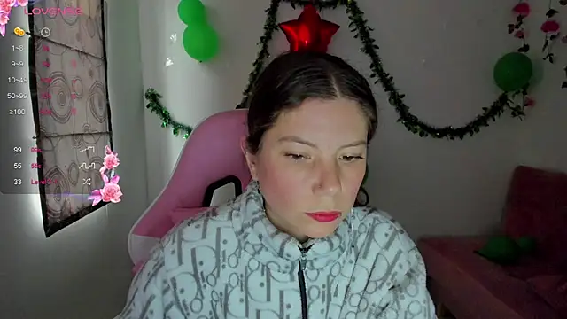 Snapshot of Susana_garcia_ chatting on 12-30-24, 10:01 Susana garcia online show from 12-30-24, 10:01