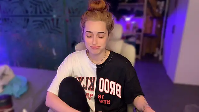  dota2  online show from 05-18-26, 05:30