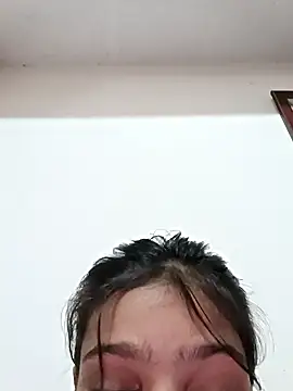 Snapshot of Riyu_05 chatting on 12-12-24, 09:51 Riyu 05 online show from 12-12-24, 09:51