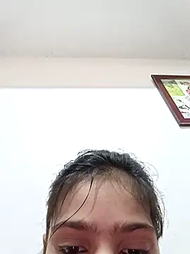 Snapshot of Riyu_05 chatting on 12-18-24, 06:10 Riyu 05 online show from 12-18-24, 06:10