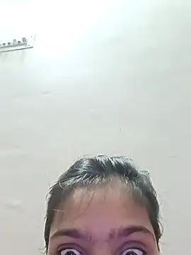 Snapshot of Riyu_05 chatting on 12-24-24, 07:39 Riyu 05 online show from 12-24-24, 07:39