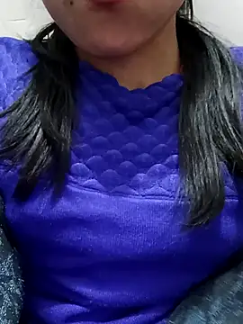 Snapshot of Riyu_05 chatting on 01-04-25, 10:16 Riyu 05 online show from 01-04-25, 10:16