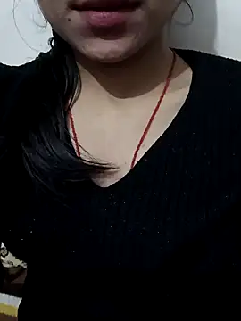 Snapshot of Riyu_05 chatting on 01-08-25, 07:34 Riyu 05 online show from 01-08-25, 07:34