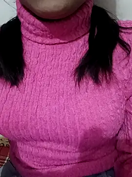 Snapshot of Riyu_05 chatting on 01-20-25, 07:04 Riyu 05 online show from 01-20-25, 07:04