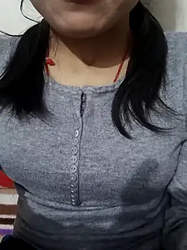 Snapshot of Riyu_05 chatting on 01-24-25, 07:08 Riyu 05 online show from 01-24-25, 07:08