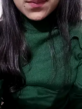 Snapshot of Riyu_05 chatting on 01-27-25, 10:16 Riyu 05 online show from 01-27-25, 10:16