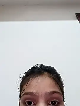 Snapshot of Riyu_05 chatting on 01-28-25, 06:16 Riyu 05 online show from 01-28-25, 06:16