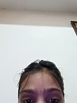 Snapshot of Riyu_05 chatting on 01-28-25, 09:41 Riyu 05 online show from 01-28-25, 09:41