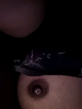 Snapshot of Riyu_05 chatting on 02-01-25, 07:44 Riyu 05 online show from 02-01-25, 07:44