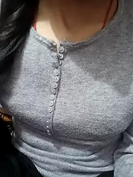 Snapshot of Riyu_05 chatting on 02-03-25, 10:03 Riyu 05 online show from 02-03-25, 10:03