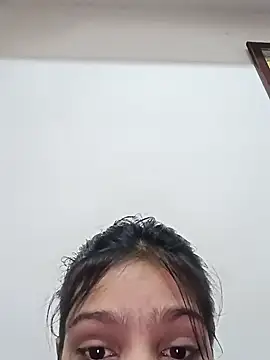 Snapshot of Riyu_05 chatting on 02-04-25, 06:36 Riyu 05 online show from 02-04-25, 06:36