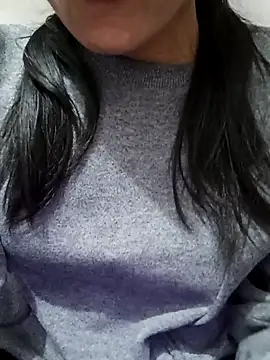 Snapshot of Riyu_05 chatting on 02-11-25, 09:53 Riyu 05 online show from 02-11-25, 09:53