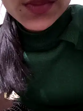 Snapshot of Riyu_05 chatting on 02-14-25, 07:59 Riyu 05 online show from 02-14-25, 07:59