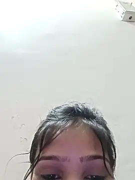 Snapshot of Riyu_05 chatting on 02-18-25, 09:54 Riyu 05 online show from 02-18-25, 09:54