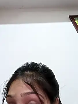 Snapshot of Riyu_05 chatting on 02-20-25, 07:01 Riyu 05 online show from 02-20-25, 07:01