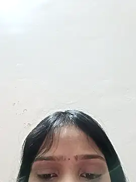 Snapshot of Riyu_05 chatting on 02-21-25, 10:39 Riyu 05 online show from 02-21-25, 10:39