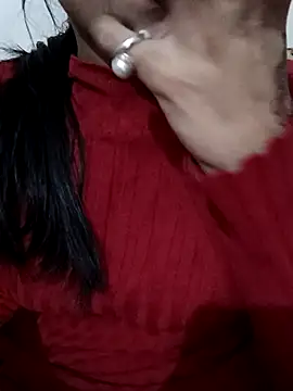 Snapshot of Riyu_05 chatting on 03-01-25, 06:35 Riyu 05 online show from 03-01-25, 06:35