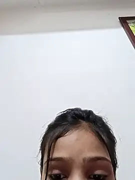 Snapshot of Riyu_05 chatting on 03-22-25, 06:43 Riyu 05 online show from 03-22-25, 06:43