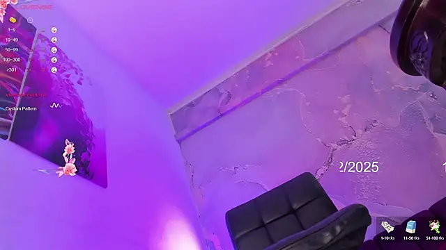 Snapshot of Dani_Sweet_Ts chatting on 02-13-25, 04:54 Dani Sweet Ts online show from 02-13-25, 04:54