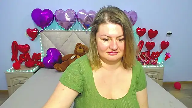 ZannaDreil online show from 02-28-25, 05:26