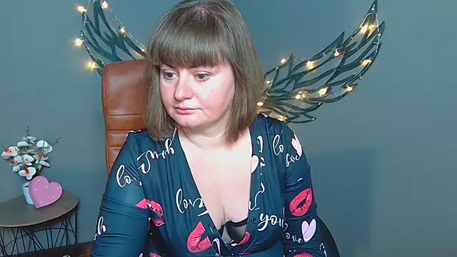 ZannaDreil online show from 07-10-26, 06:54