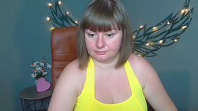 ZannaDreil online show from 07-13-26, 06:44