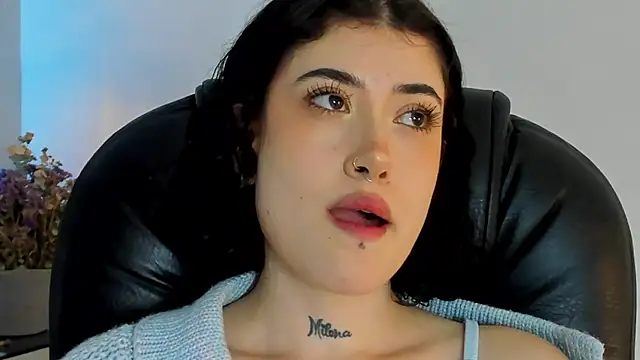 melody suarez online show from 01-05-25, 11:33